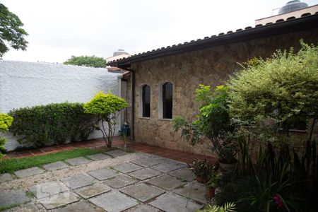 Casa à venda com 180m², 3 quartos e 2 vagasFachada