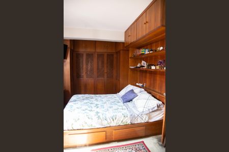 Casa à venda com 180m², 3 quartos e 2 vagasSuíte 2