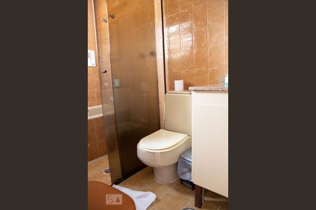 Casa à venda com 180m², 3 quartos e 2 vagasBanheiro Suíte 1