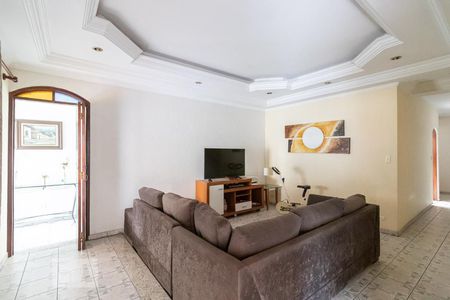 Sala 3 de casa para alugar com 7 quartos, 548m² em Vila Nhocuné, São Paulo