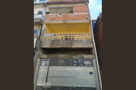 Casa à venda com 163m², 6 quartos e 4 vagasFachada