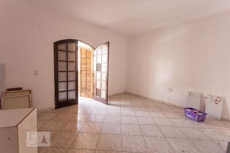 Sala de casa para alugar com 6 quartos, 163m² em Bussocaba, Osasco