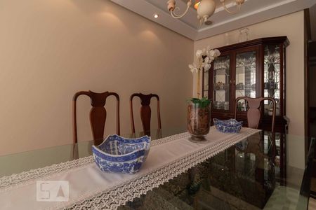 Casa à venda com 500m², 4 quartos e 6 vagas Casa à venda com 500m², 4 quartos e 6 vagasSala de Jantar