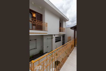 Casa à venda com 500m², 4 quartos e 6 vagas Casa à venda com 500m², 4 quartos e 6 vagasÁrea Externa