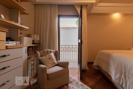 Casa à venda com 500m², 4 quartos e 6 vagas Casa à venda com 500m², 4 quartos e 6 vagasSuíte 1