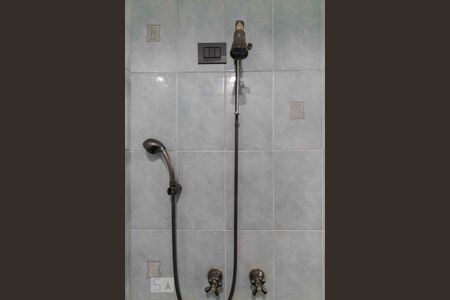 Casa à venda com 500m², 4 quartos e 6 vagas Casa à venda com 500m², 4 quartos e 6 vagasBanheiro Social