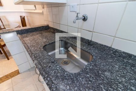 Apartamento à venda com 70m², 3 quartos e 2 vagas Apartamento à venda com 70m², 3 quartos e 2 vagasCozinha