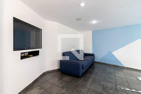 Apartamento à venda com 70m², 3 quartos e 2 vagas Apartamento à venda com 70m², 3 quartos e 2 vagasÁrea comum - Sala de TV