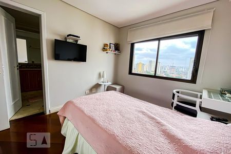 Apartamento à venda com 202m², 3 quartos e 3 vagasQuarto 02 suite 