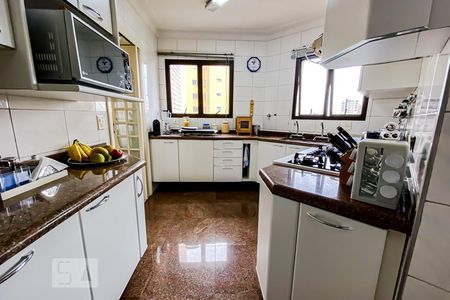 Apartamento à venda com 202m², 3 quartos e 3 vagasCozinha