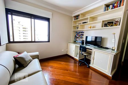 Apartamento à venda com 202m², 3 quartos e 3 vagasQuarto 01  suite