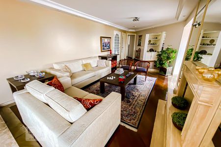 Sala de apartamento à venda com 3 quartos, 202m² em Jardim Avelino, São Paulo