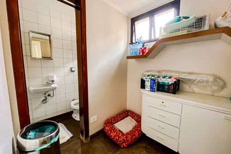 Apartamento à venda com 202m², 3 quartos e 3 vagasQuarto de empregada