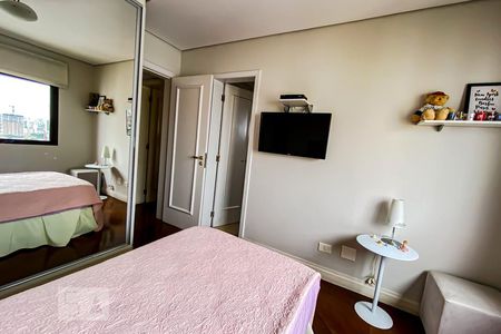 Apartamento à venda com 202m², 3 quartos e 3 vagasQuarto 02 suite
