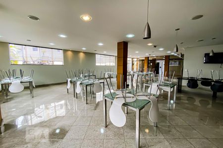 Apartamento à venda com 202m², 3 quartos e 3 vagasÁrea comum - Salão de festas