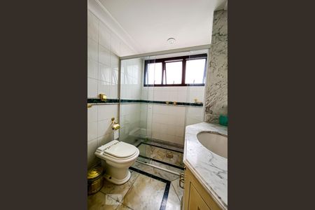 Apartamento à venda com 202m², 3 quartos e 3 vagasBanheiro Quarto 01  suite