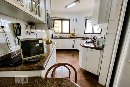 Apartamento à venda com 202m², 3 quartos e 3 vagasCozinha