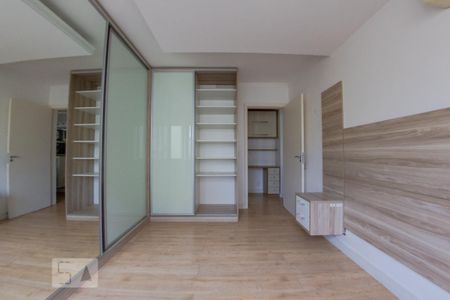 Quarto de apartamento para alugar com 1 quarto, 55m² em Passo da Areia, Porto Alegre