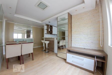 Sala de apartamento para alugar com 1 quarto, 55m² em Passo da Areia, Porto Alegre