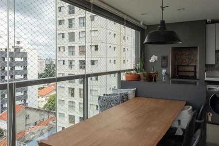 Apartamento para alugar com 68m², 2 quartos e 2 vagas Apartamento para alugar com 68m², 2 quartos e 2 vagasVaranda gourmet