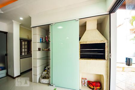 Casa de condomínio à venda com 200m², 3 quartos e 2 vagas Casa de condomínio à venda com 200m², 3 quartos e 2 vagasSala de Jantar