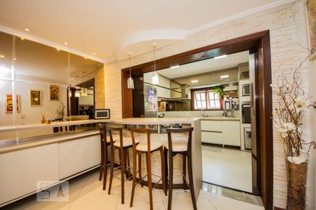 Casa de condomínio à venda com 200m², 3 quartos e 2 vagas Casa de condomínio à venda com 200m², 3 quartos e 2 vagasCozinha