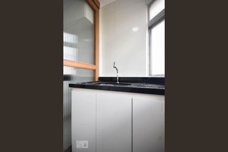 Apartamento à venda com 70m², 2 quartos e 1 vagaÁrea de Serviço