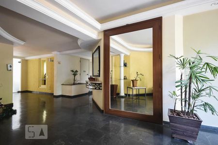 Apartamento à venda com 70m², 2 quartos e 1 vagaHall Social