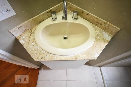 Apartamento à venda com 70m², 2 quartos e 1 vagaDetalhe do Banheiro