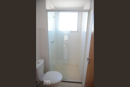 Banheiro de apartamento para alugar com 2 quartos, 54m² em São José, Canoas