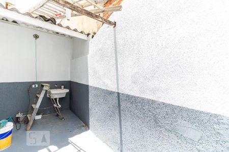 Área de Serviço de casa para alugar com 2 quartos, 60m² em Vila Medeiros, São Paulo