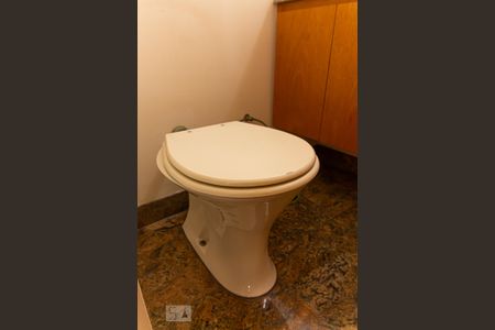 Lavabo de apartamento à venda com 4 quartos, 226m² em Aclimação, São Paulo