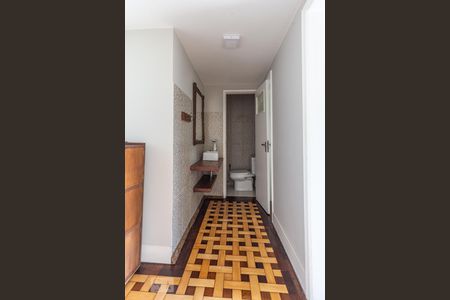 Apartamento à venda com 115m², 2 quartos e sem vagaCorredor Lavabo e Cozinha