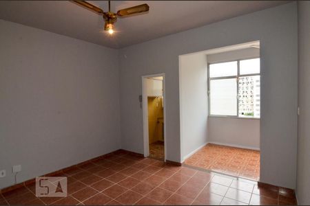 Sala de apartamento para alugar com 1 quarto, 52m² em Centro, Rio de Janeiro