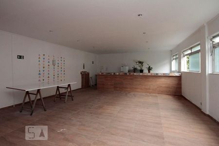 Apartamento para alugar com 78m², 2 quartos e sem vagaSalão de Festas