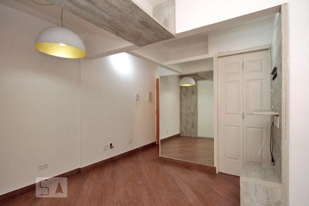 Sala / Cozinha de apartamento para alugar com 1 quarto, 44m² em Higienópolis, São Paulo
