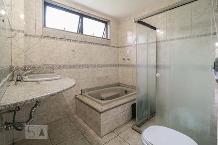 Apartamento à venda com 178m², 4 quartos e 2 vagasBanheiro da Suíte