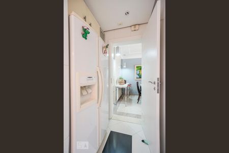 Apartamento à venda com 142m², 3 quartos e 3 vagas Apartamento à venda com 142m², 3 quartos e 3 vagasCozinha