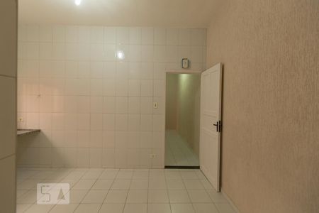 Casa para alugar com 50m², 1 quarto e sem vaga Casa para alugar com 50m², 1 quarto e sem vagaCozinha