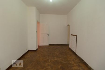 Sala de casa para alugar com 1 quarto, 50m² em Quinta da Paineira, São Paulo