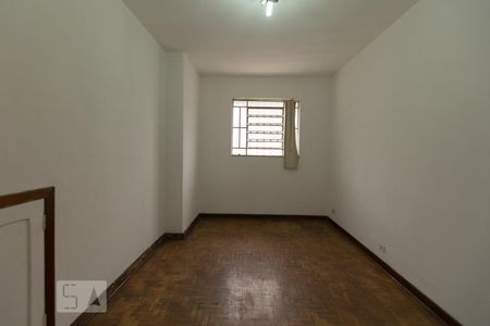 Sala de casa para alugar com 1 quarto, 50m² em Quinta da Paineira, São Paulo