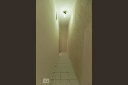 Corredor de casa para alugar com 1 quarto, 50m² em Quinta da Paineira, São Paulo