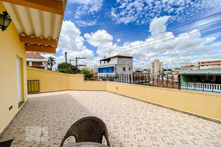 Casa para alugar com 247m², 4 quartos e 3 vagasVaranda