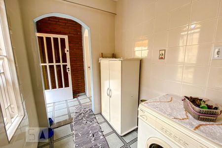 Casa para alugar com 247m², 4 quartos e 3 vagasLavanderia Fundos