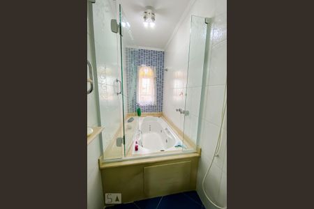 Casa para alugar com 247m², 4 quartos e 3 vagasBanheira Quarto 03 suite