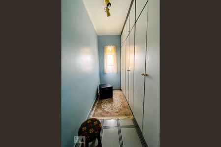 Casa para alugar com 247m², 4 quartos e 3 vagasCloset 02 Quarto 03 Suite