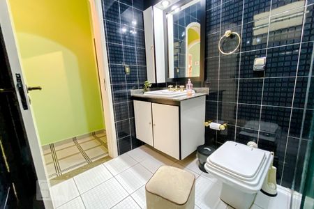 Casa para alugar com 247m², 4 quartos e 3 vagasBanheiro 02