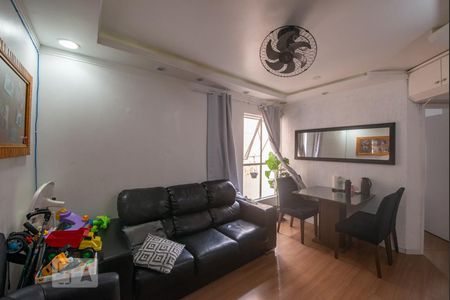 Sala de apartamento para alugar com 2 quartos, 62m² em Serraria, São José