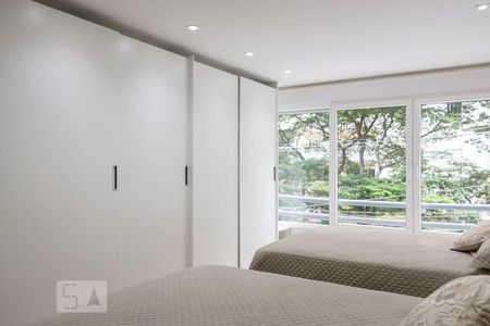 Casa à venda com 280m², 3 quartos e 1 vagaSuíte 1