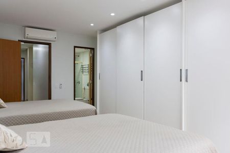 Casa à venda com 280m², 3 quartos e 1 vagaSuíte 1